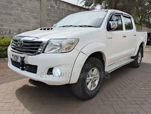 Toyota Hilux 2016 White