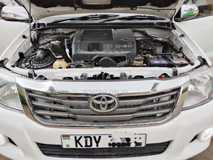 Toyota Hilux 2016 White