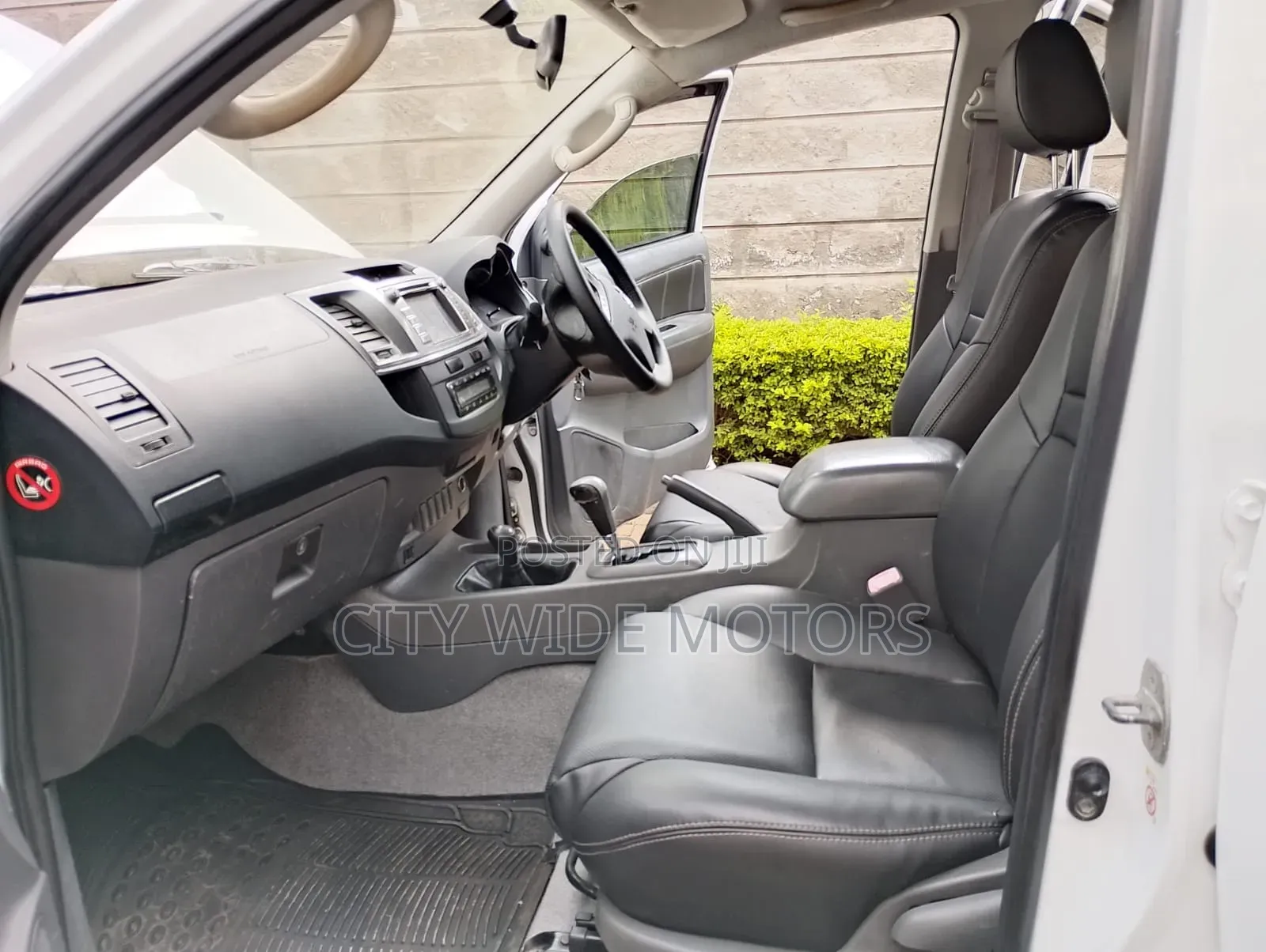 Toyota Hilux 2016 White
