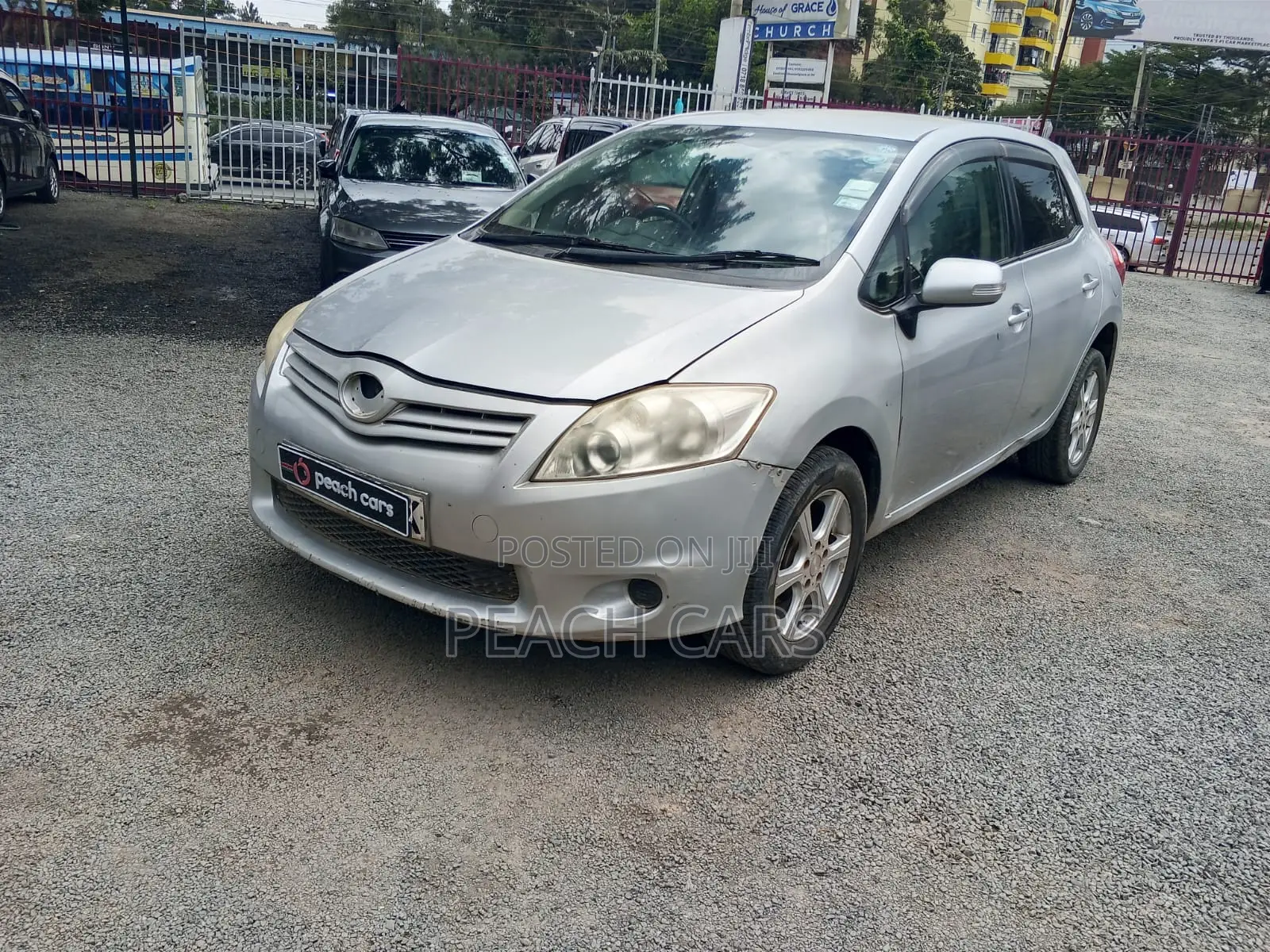 Toyota Auris 2012 Silver