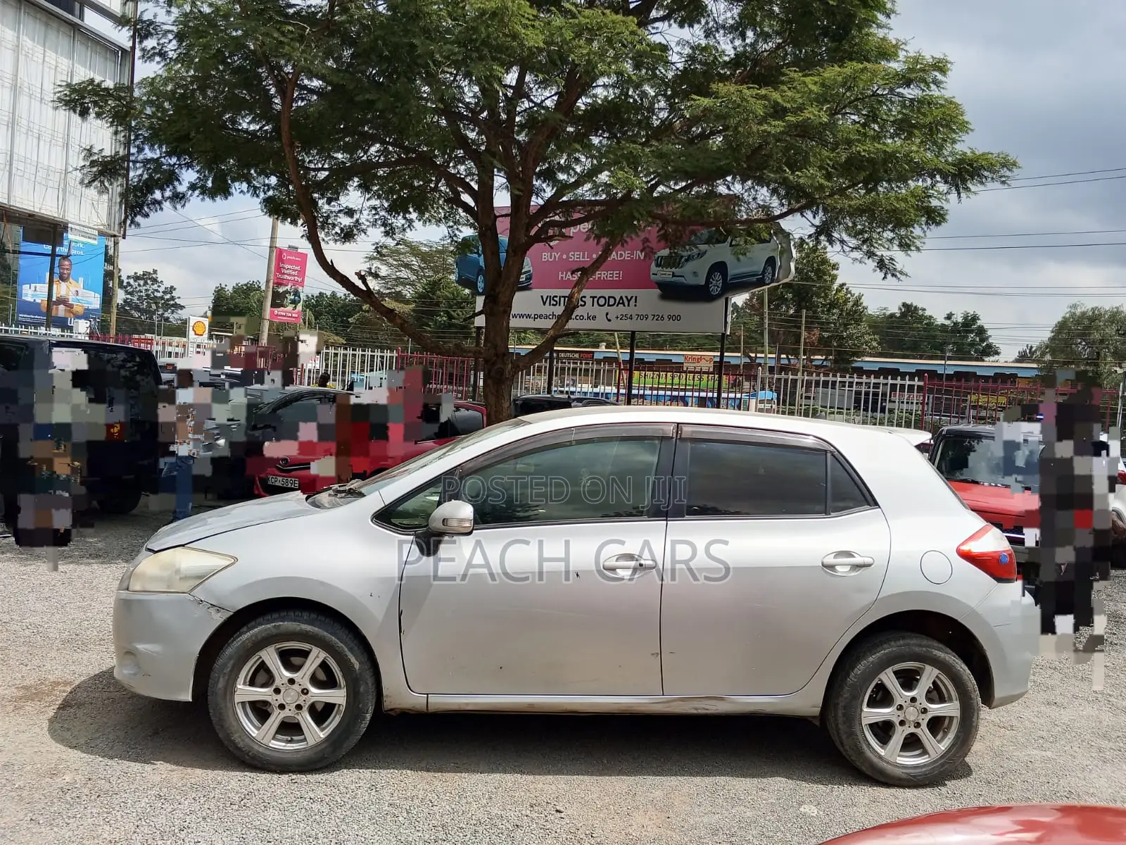 Toyota Auris 2012 Silver