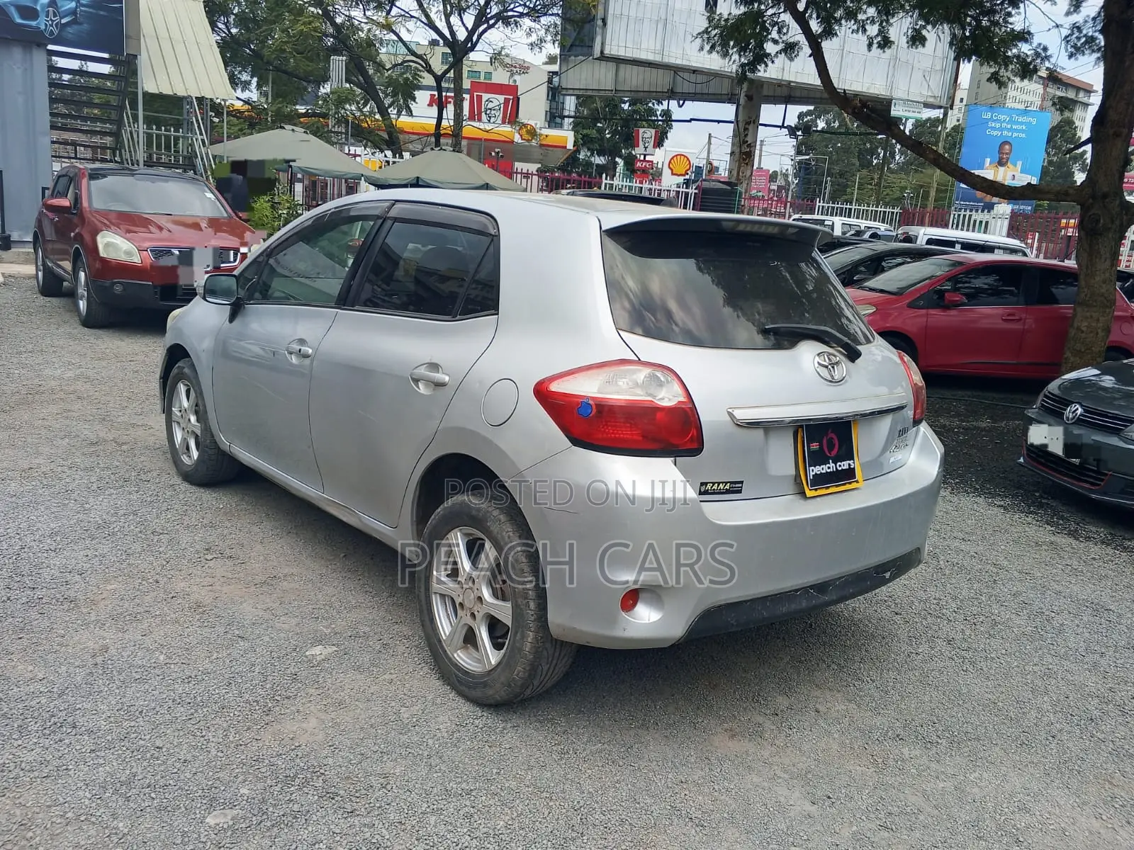 Toyota Auris 2012 Silver
