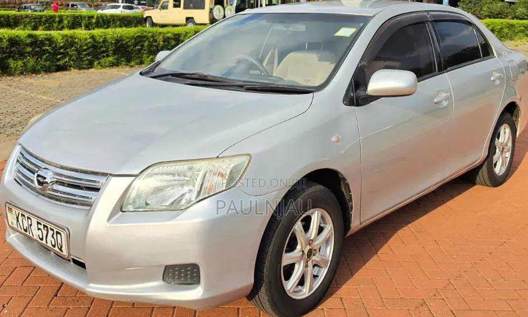 Toyota Axio 2012 Silver