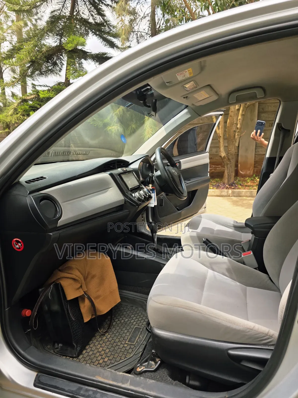 Toyota Axio 2014 Silver