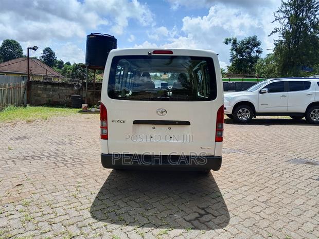 Toyota HiAce 2019 White - thumbnail 7