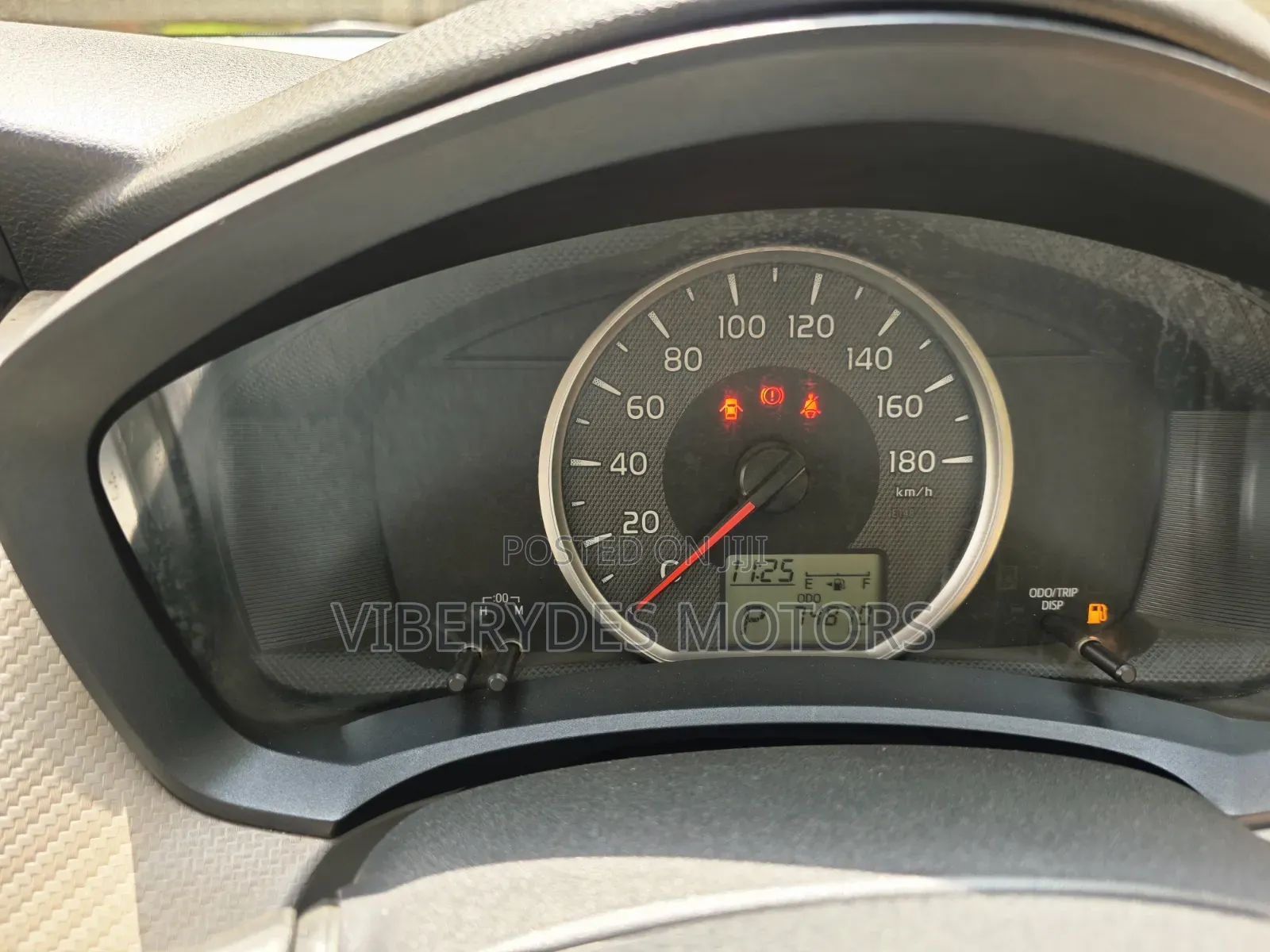 Toyota Axio 2014 Silver