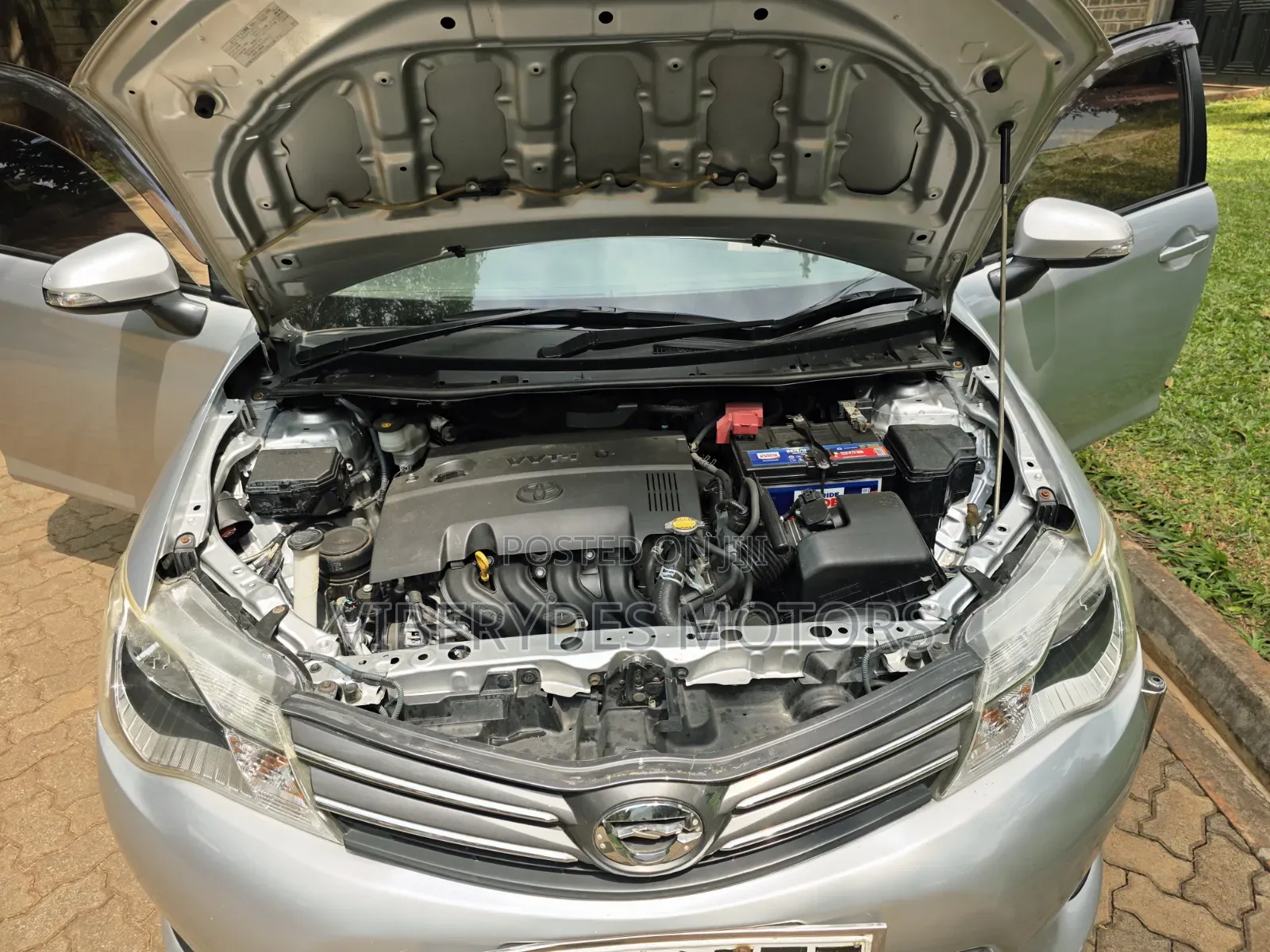 Toyota Axio 2014 Silver