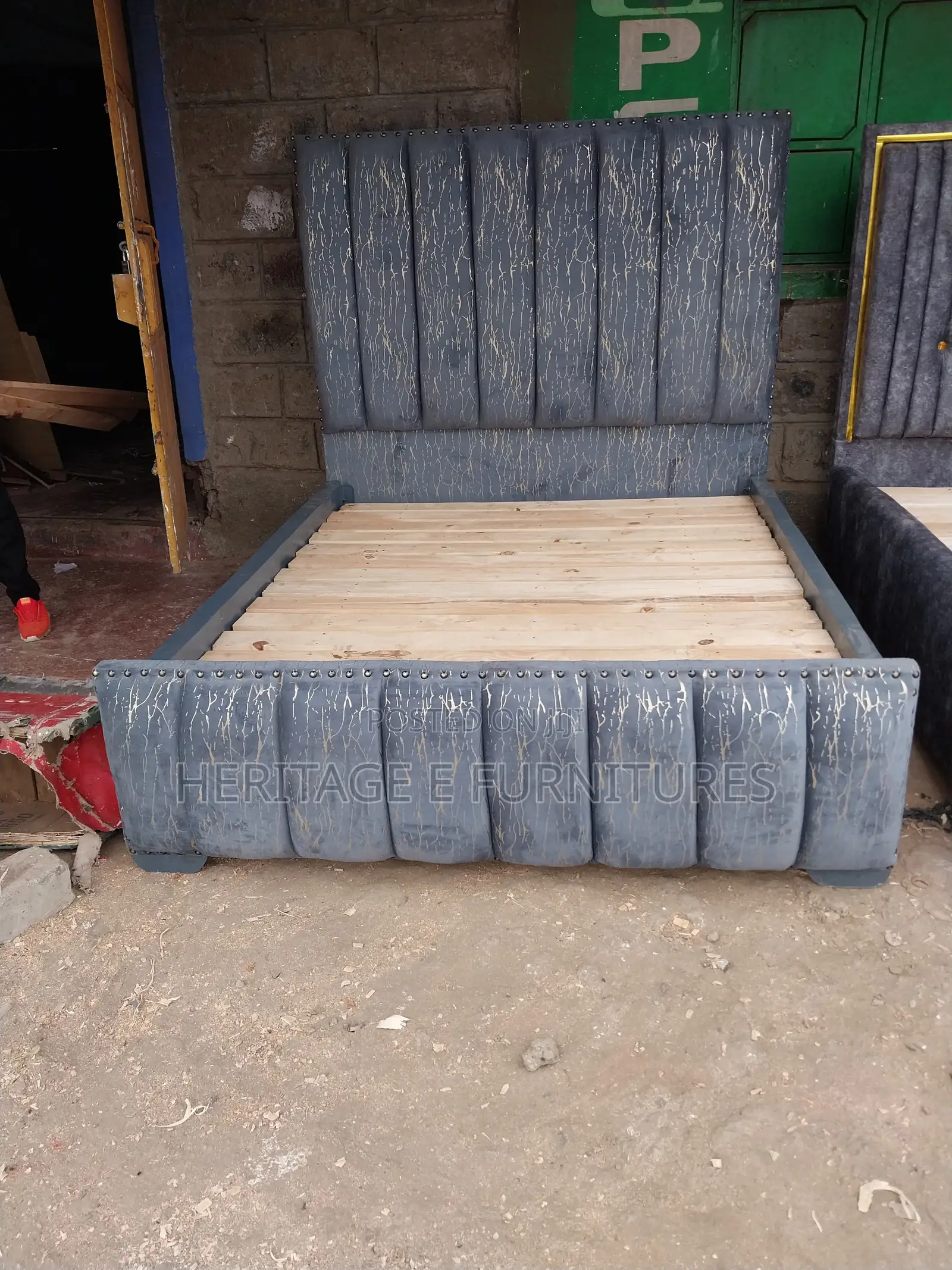Grey Chester Bed