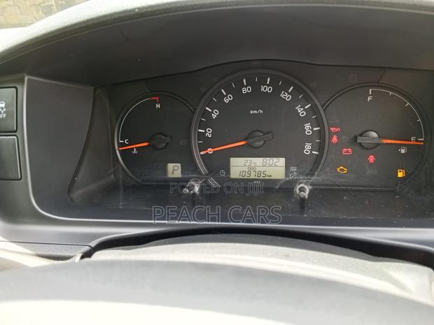 Toyota HiAce 2019 White - thumbnail 12