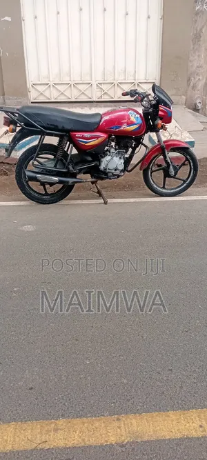 Bajaj Boxer 150 UG 2022 Red