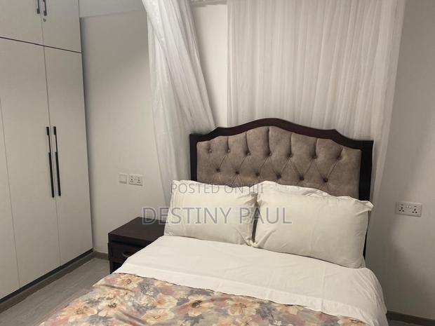 Hartland Apartment Furnished 2 Bed - thumbnail 5