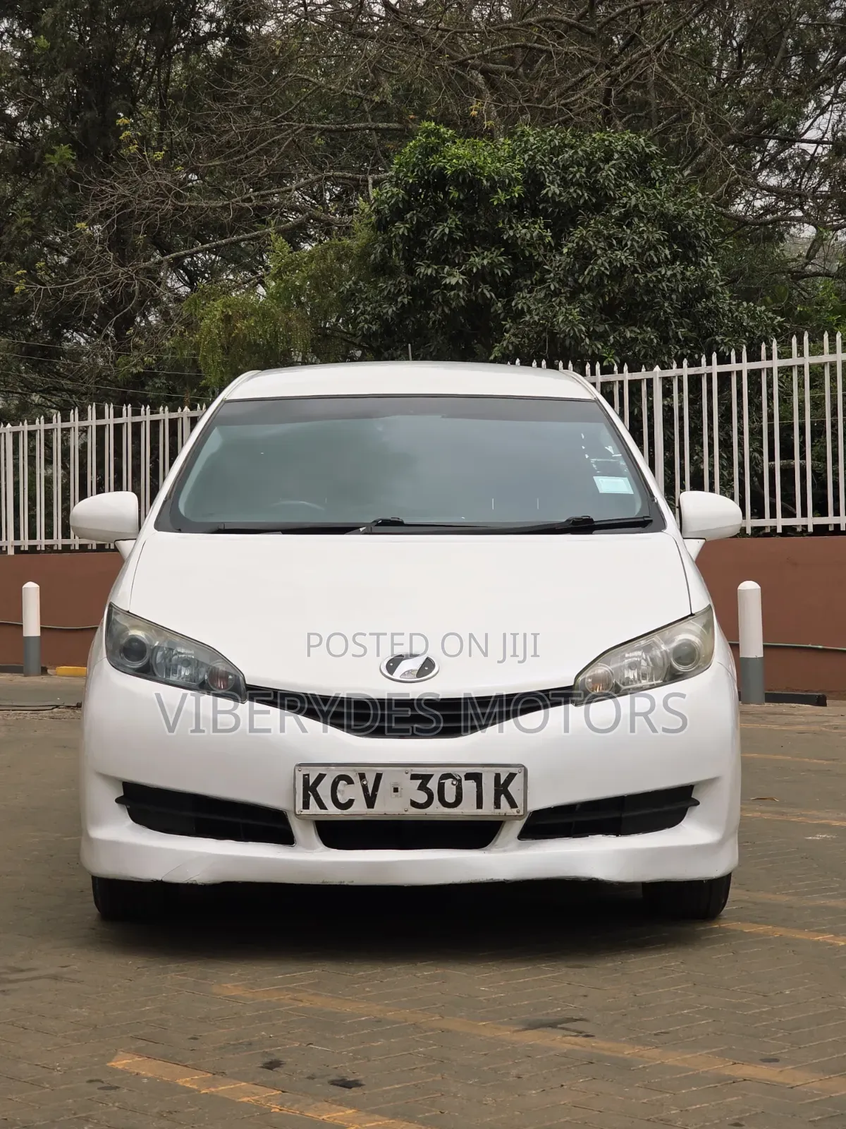 Toyota Wish 2012 White