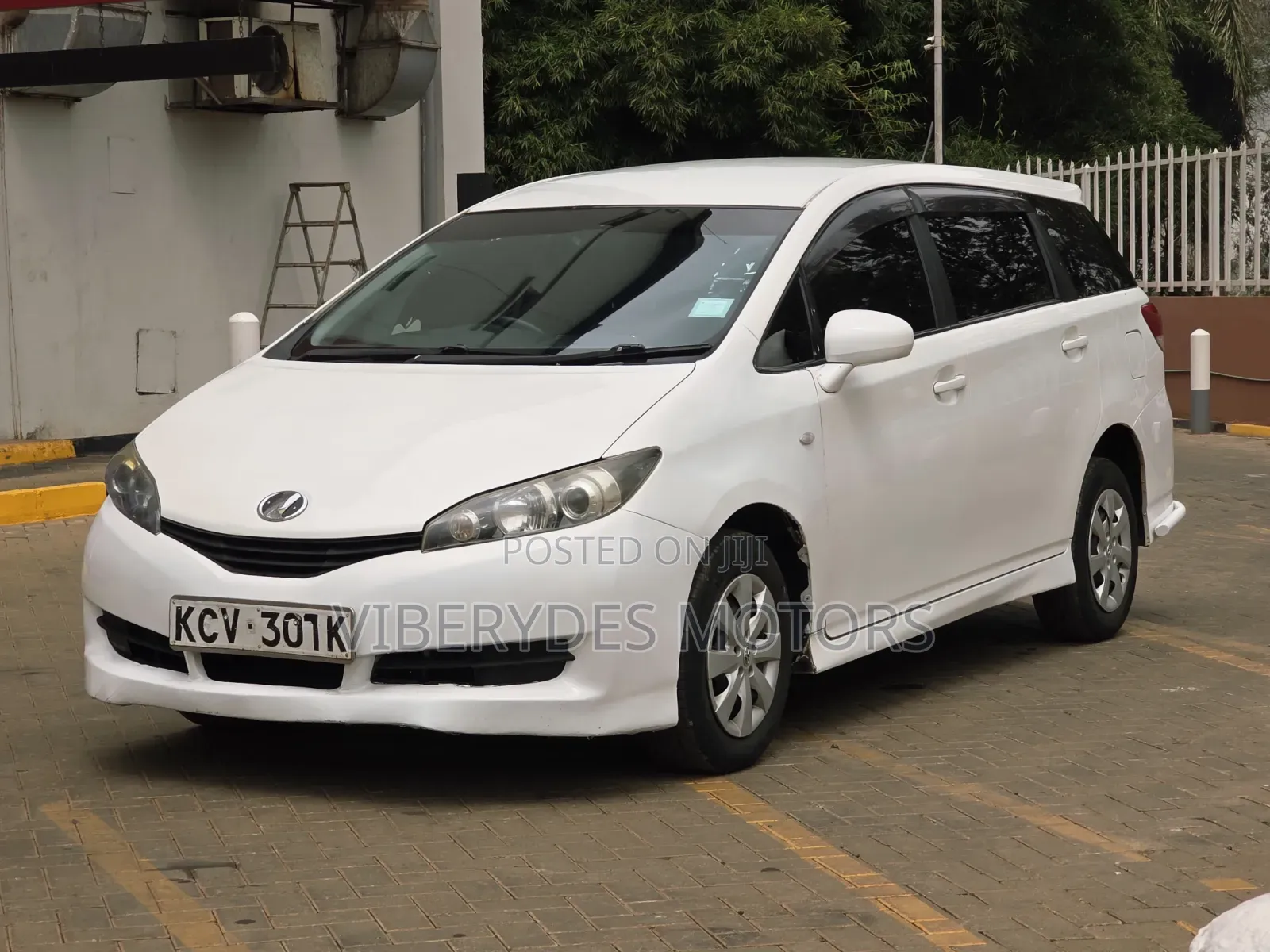 Toyota Wish 2012 White