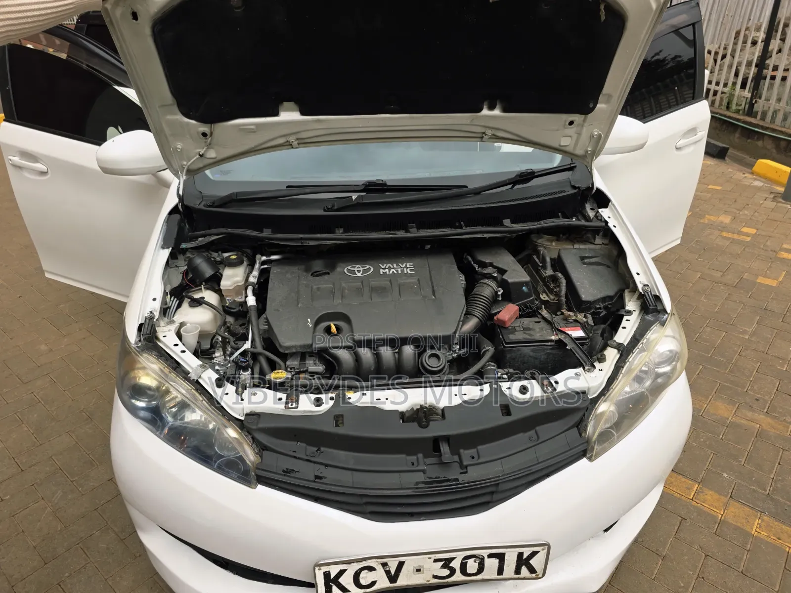 Toyota Wish 2012 White