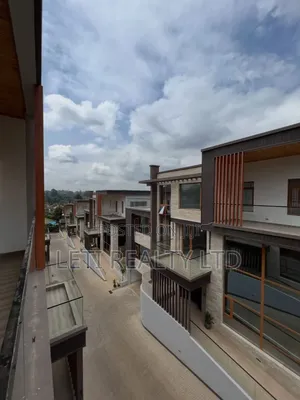 6bdrm Townhouse/Terrace in Muthangari for sale