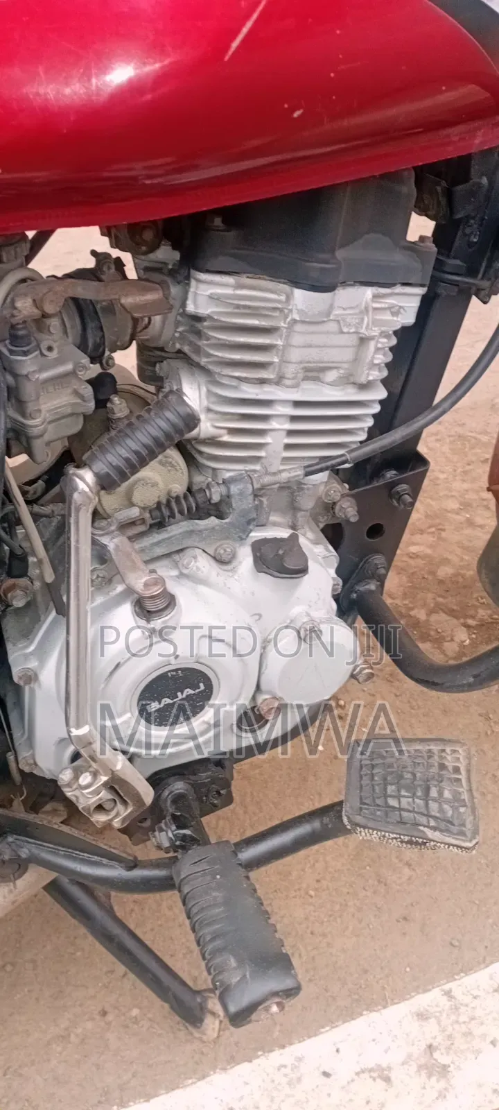Bajaj Boxer 2016 Red