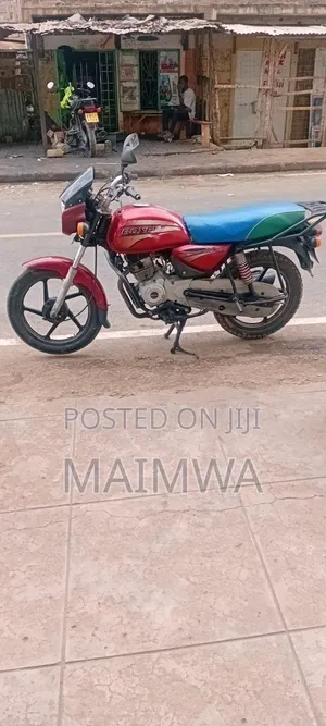 Bajaj Boxer 2016 Red
