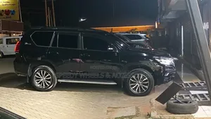 Landcruiser Prado 3m Car Tinting.