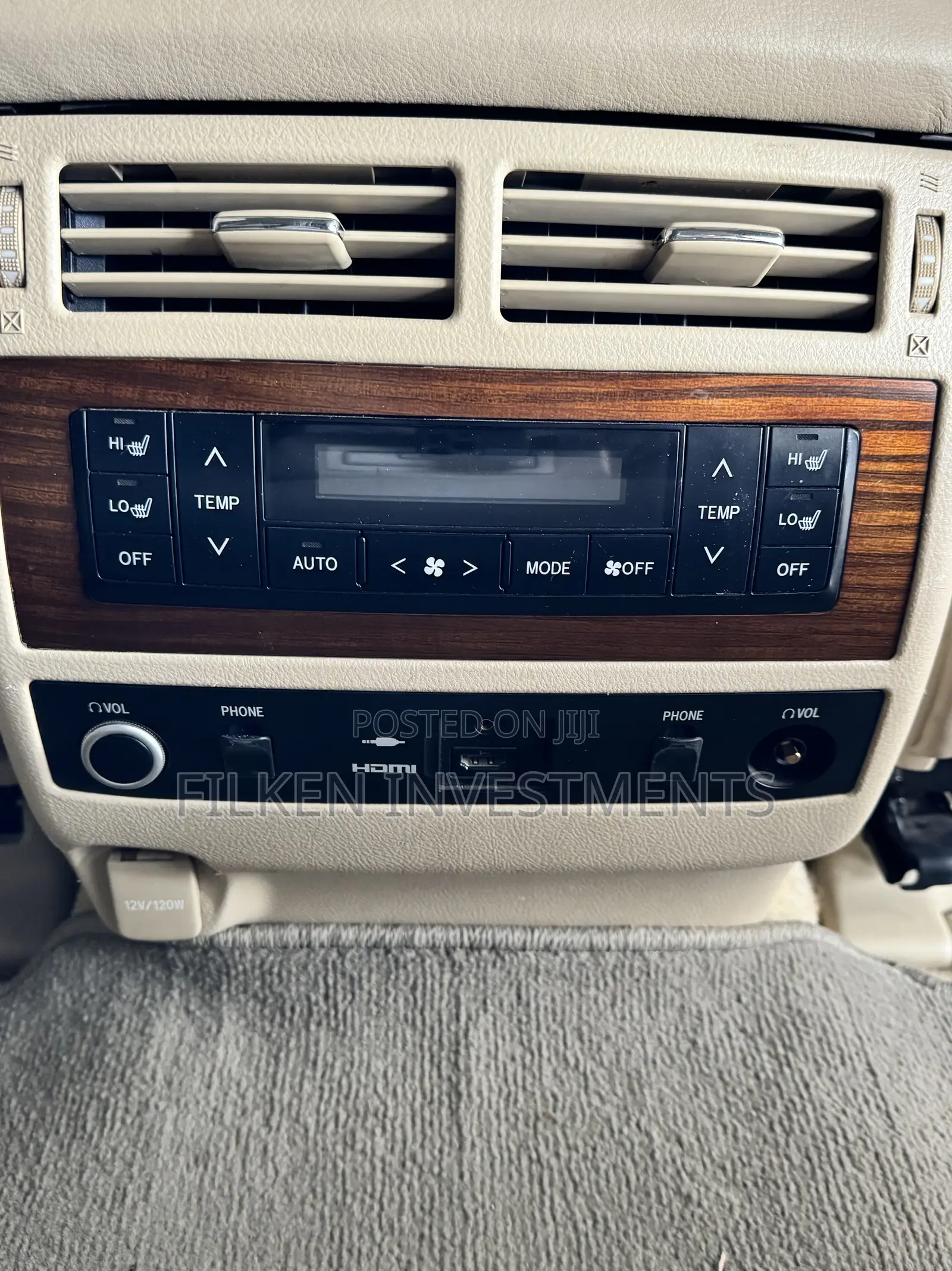 Toyota Land Cruiser 5.7 V8 VXR 2018 Gold