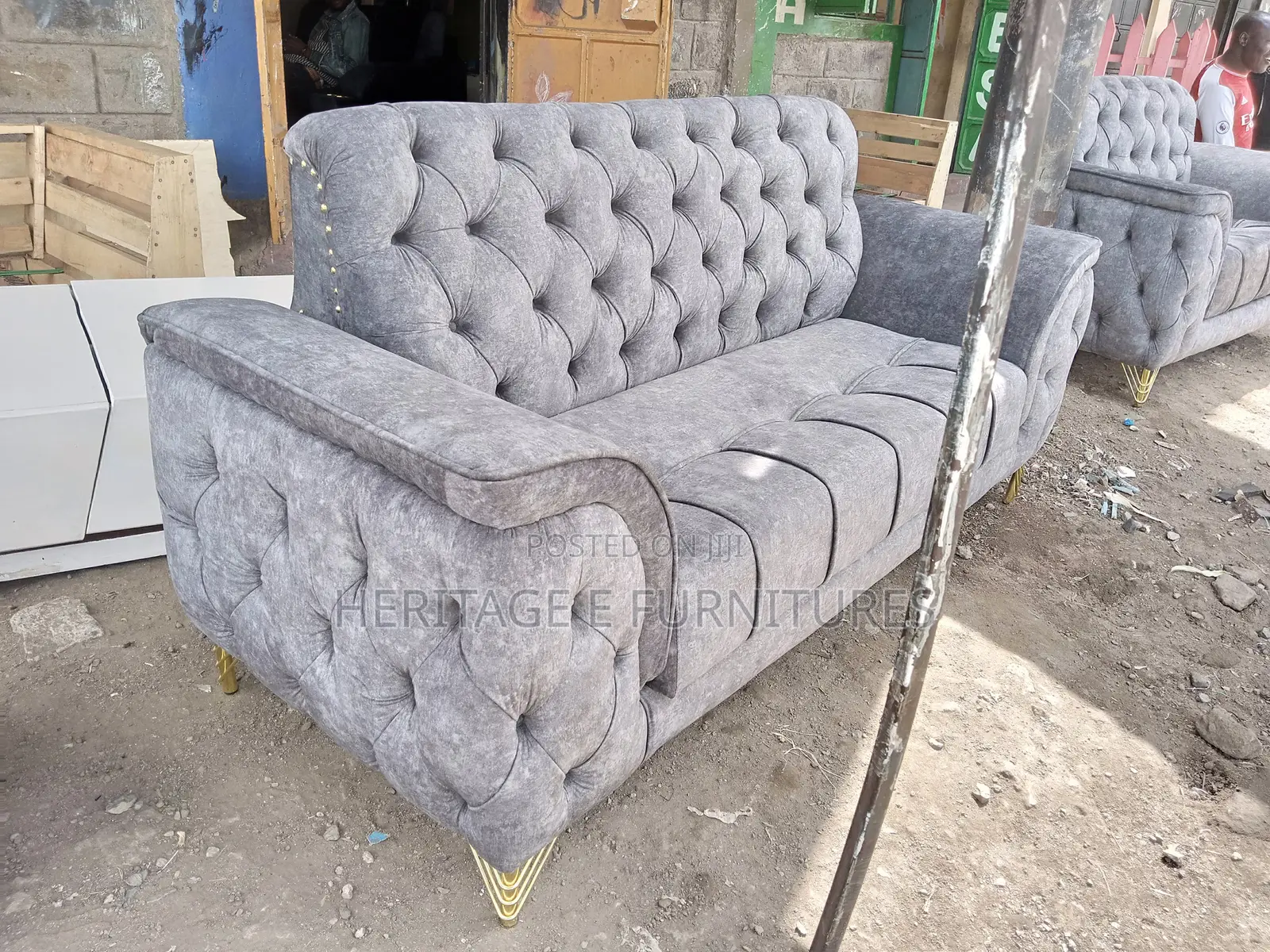 Grey Chester Seat