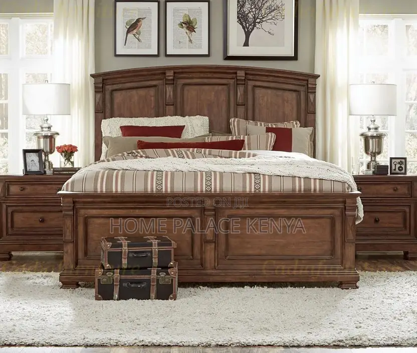 Antique Bed: Mahogany King Bed With Nightstands