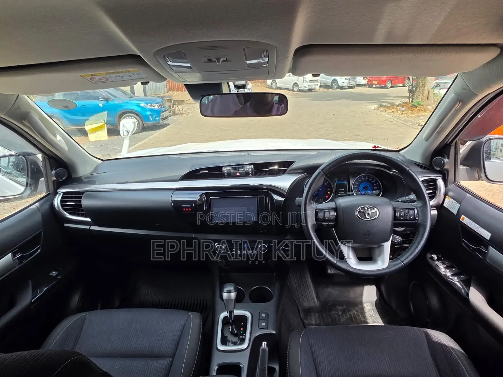 Toyota Hilux 2019 White