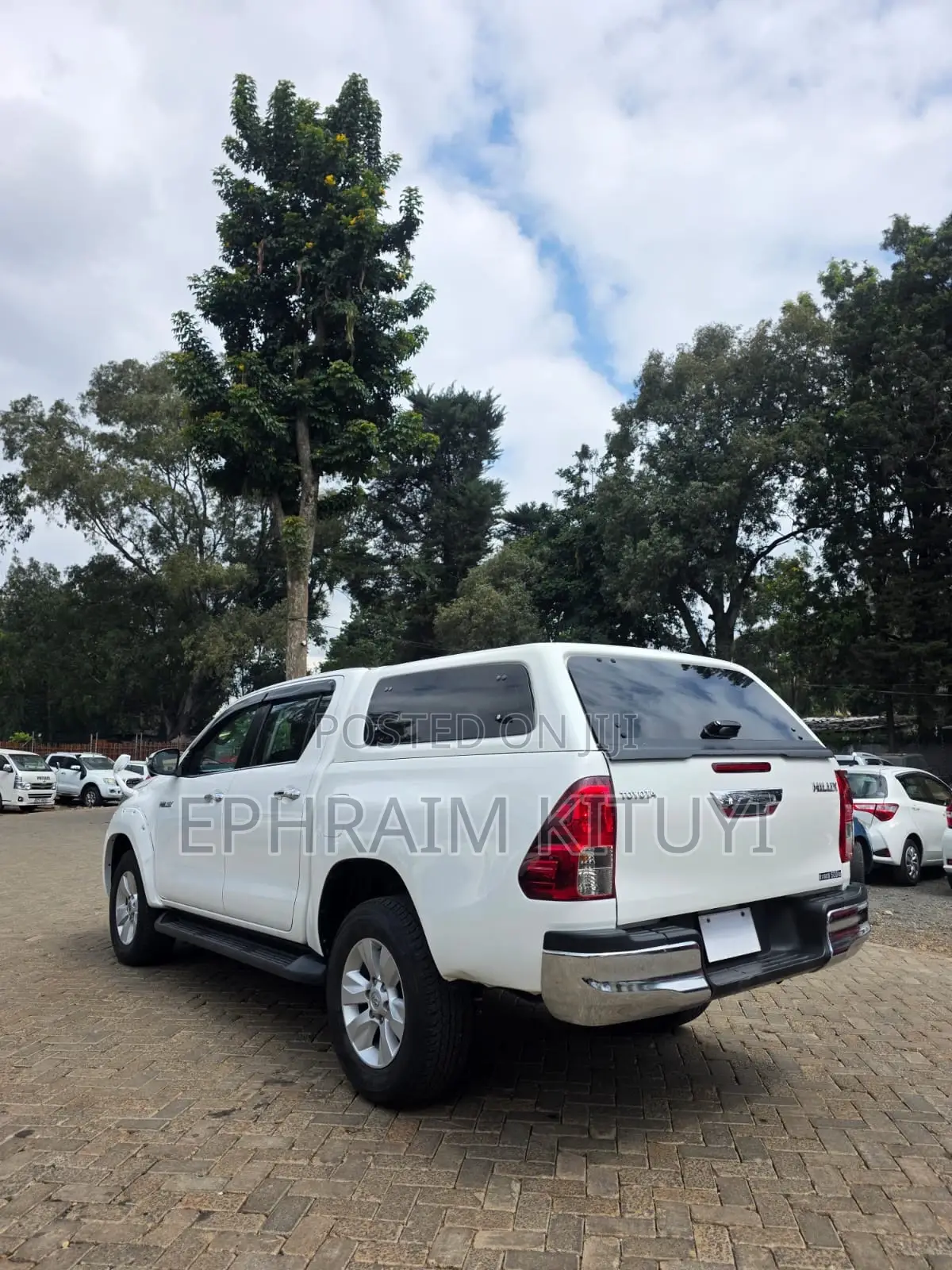 Toyota Hilux 2019 White
