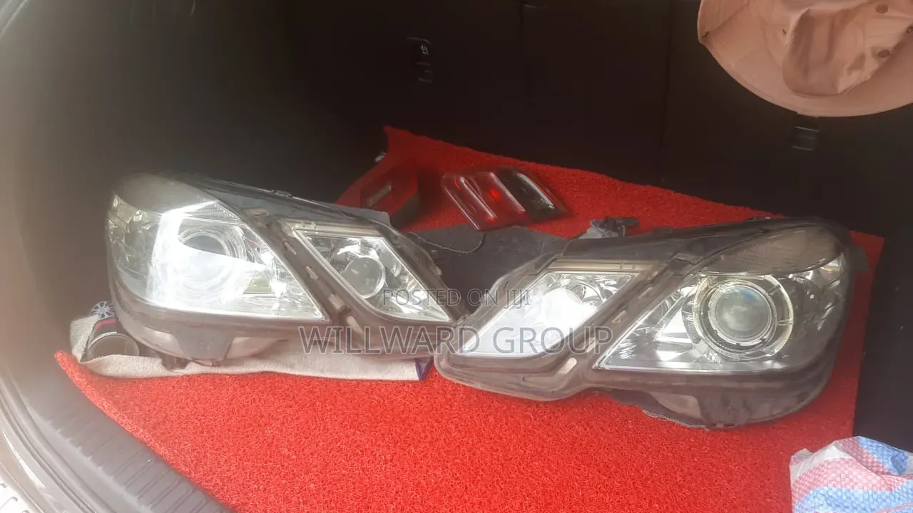 Mercedes Headlight