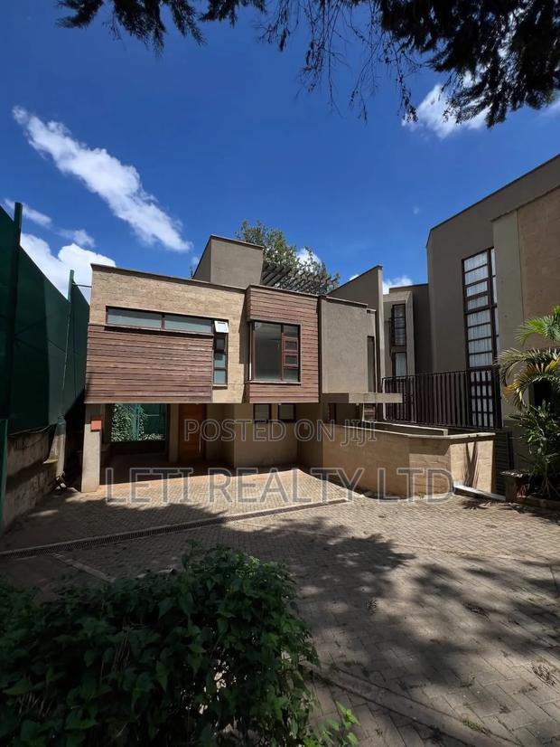 4bdrm Townhouse/Terrace in Muthangari for sale