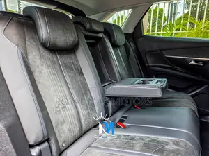 Peugeot 3008 2019 Brown