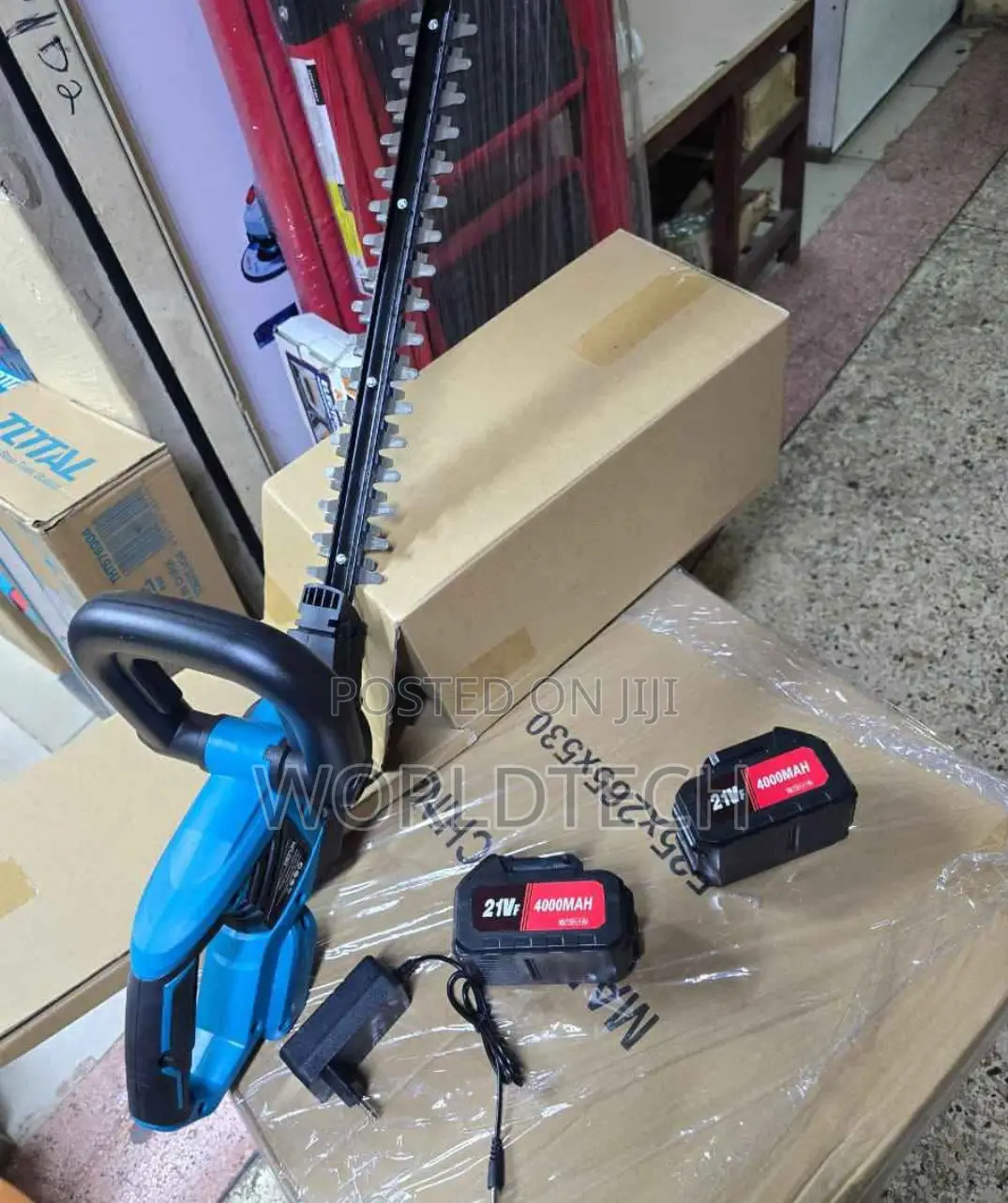 Cordless Hedge Trimmer