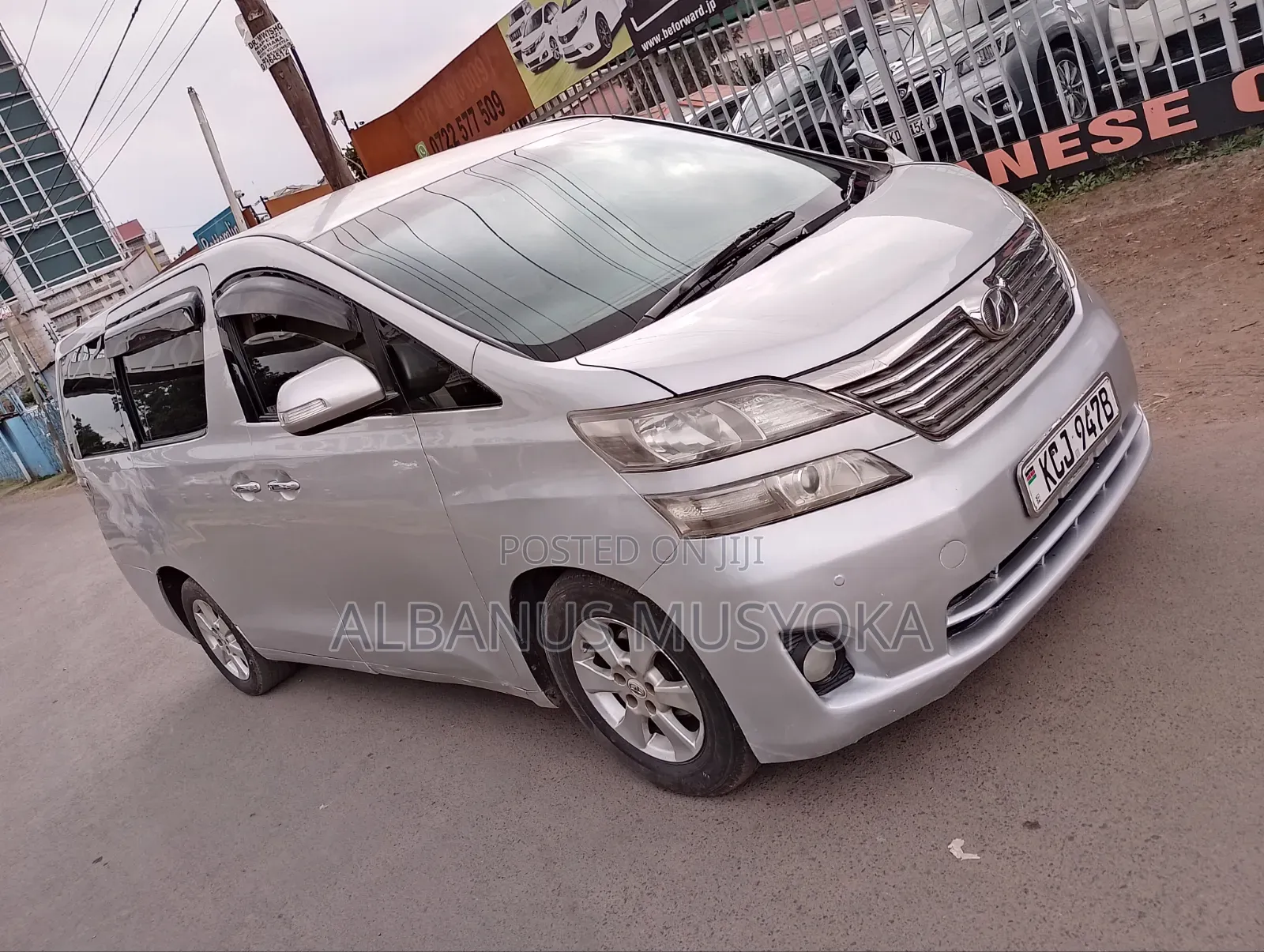 Toyota Alphard 2009 Silver