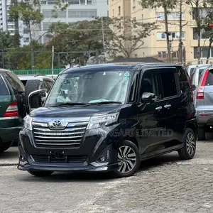 Toyota Roomy 2019 Black