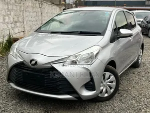 Toyota Vitz 2019 Silver