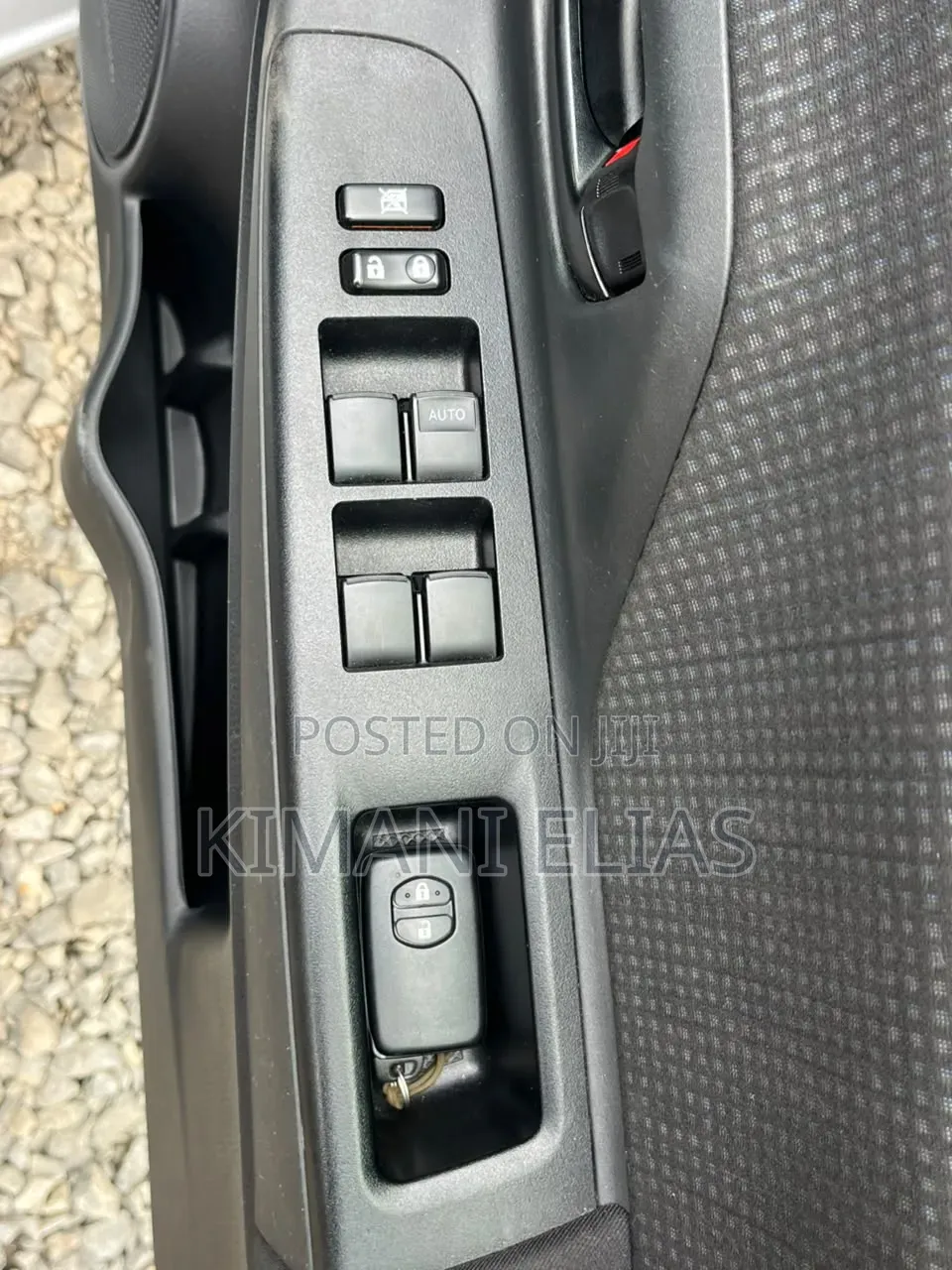Toyota Vitz 2019 Silver