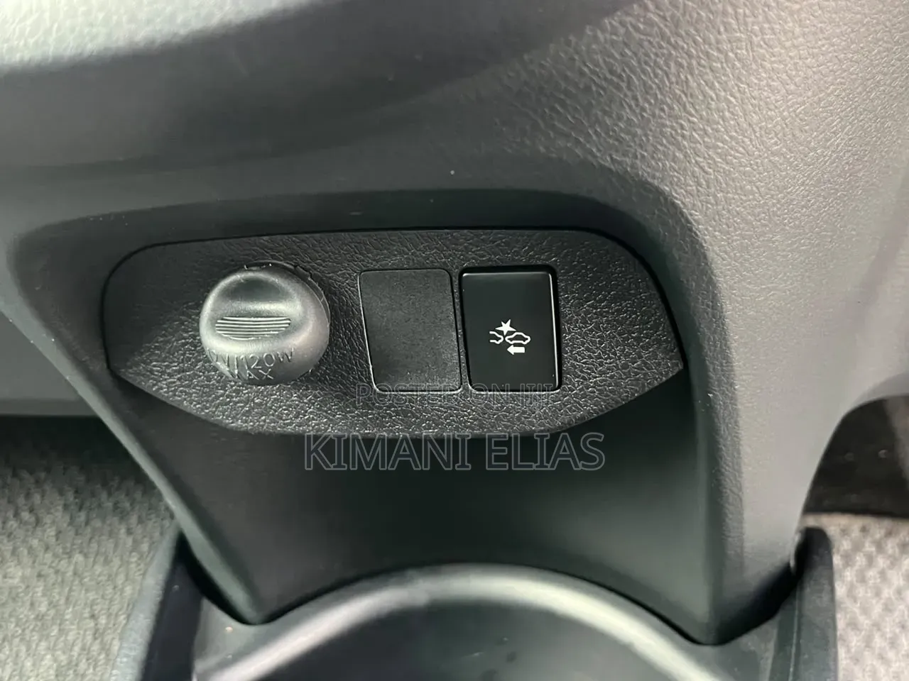 Toyota Vitz 2019 Silver