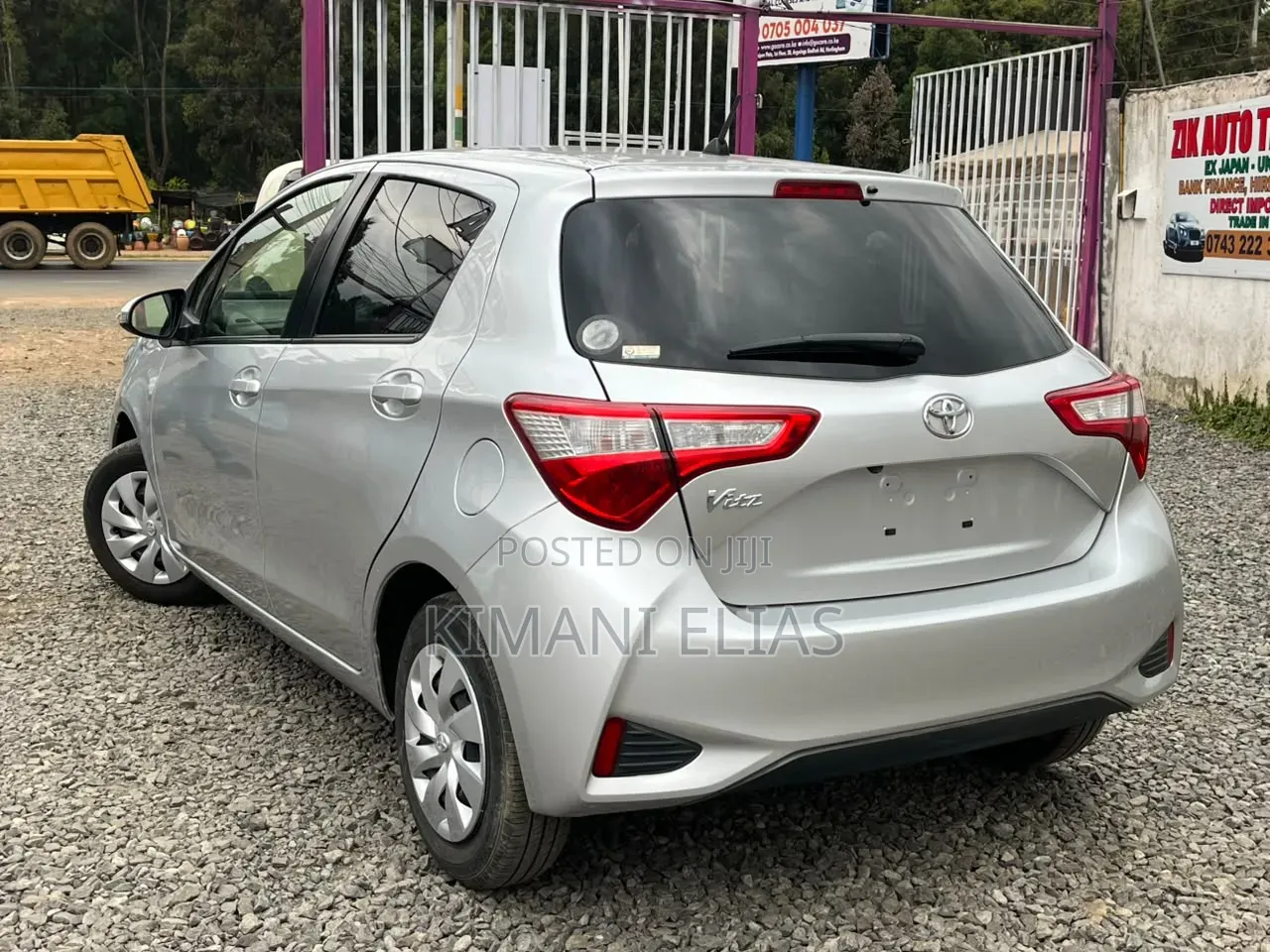 Toyota Vitz 2019 Silver