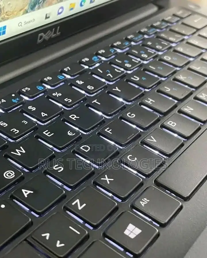 Laptop Dell Latitude 7390 8GB Intel Core i5 SSD 256GB
