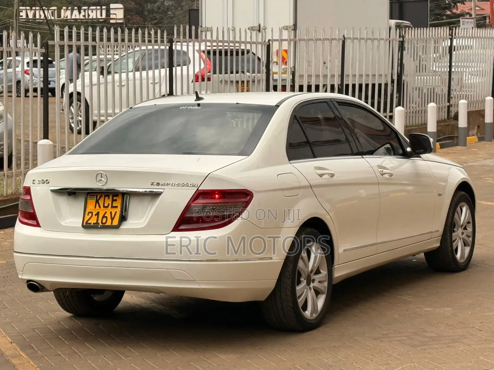 Mercedes-Benz C200 2008 White