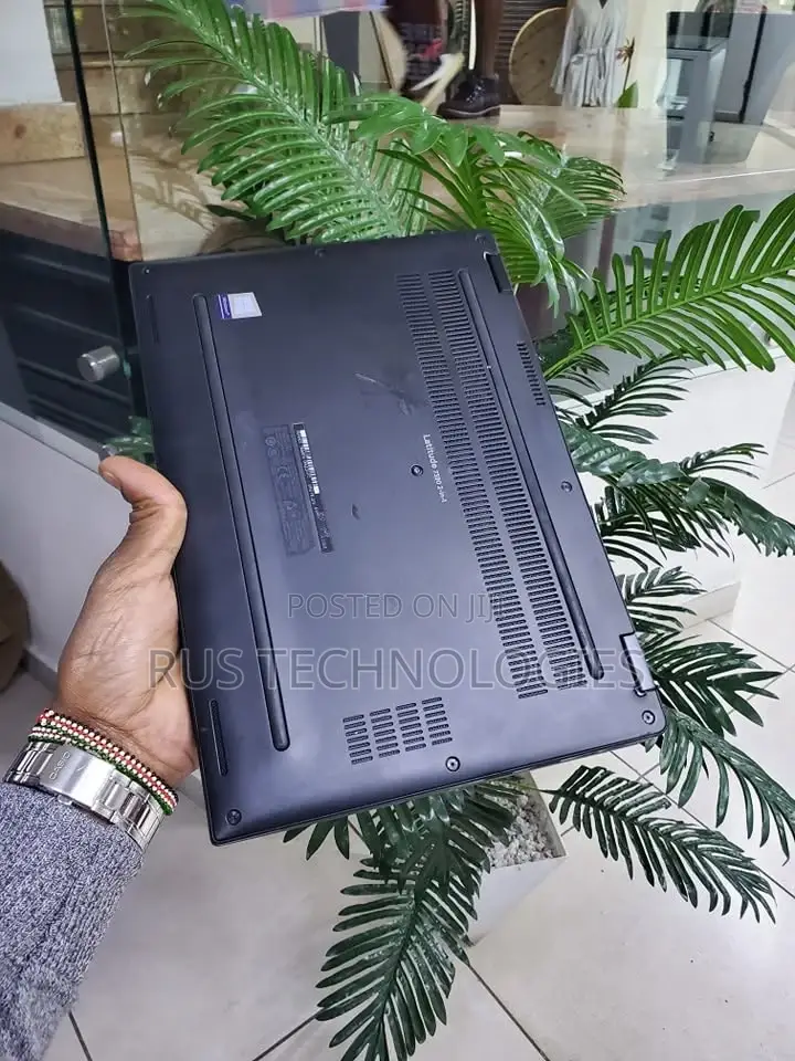 Laptop Dell Latitude 7390 8GB Intel Core i5 SSD 256GB