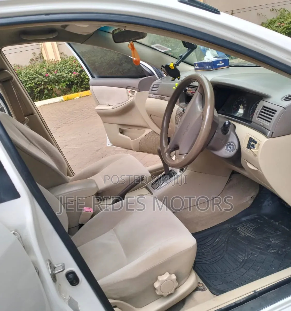 Toyota Corolla 2006 White