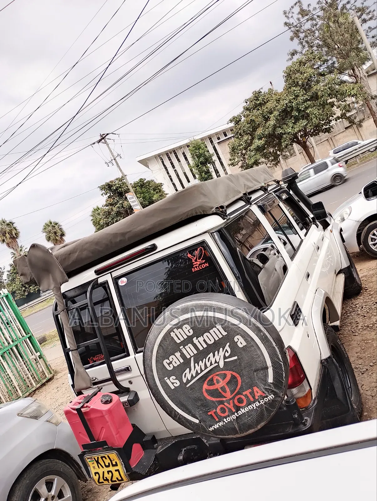 Toyota Land Cruiser 2012 White