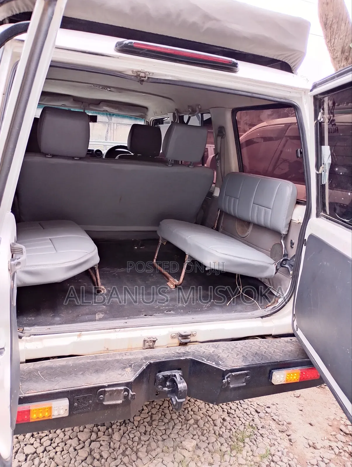 Toyota Land Cruiser 2012 White