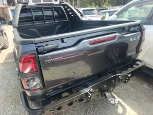 Toyota Hilux 2019 Gray