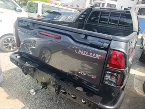 Toyota Hilux 2019 Gray
