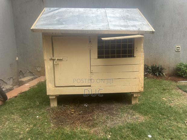 Wooden Dog Kennel