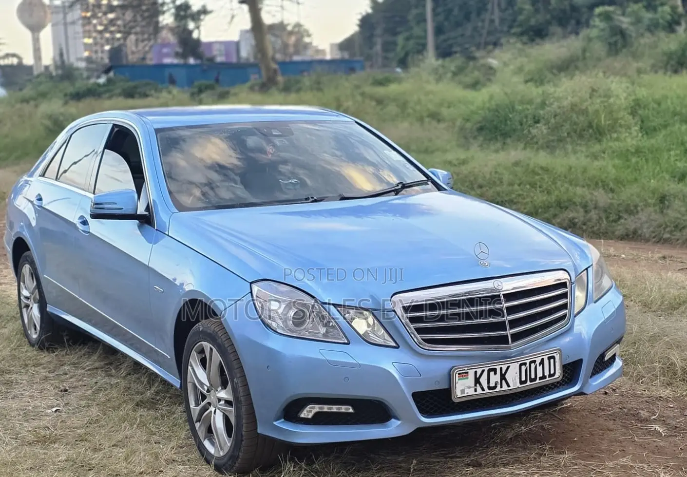 Mercedes-Benz E250 2009 Blue