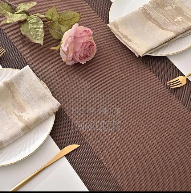 1 Table Runner Set + 6 Table Mats - Bb - thumbnail 6