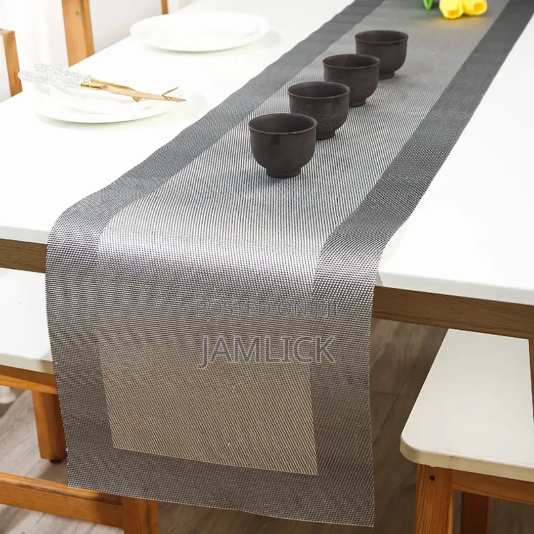 1 Table Runner Set + 6 Table Mats - Bb