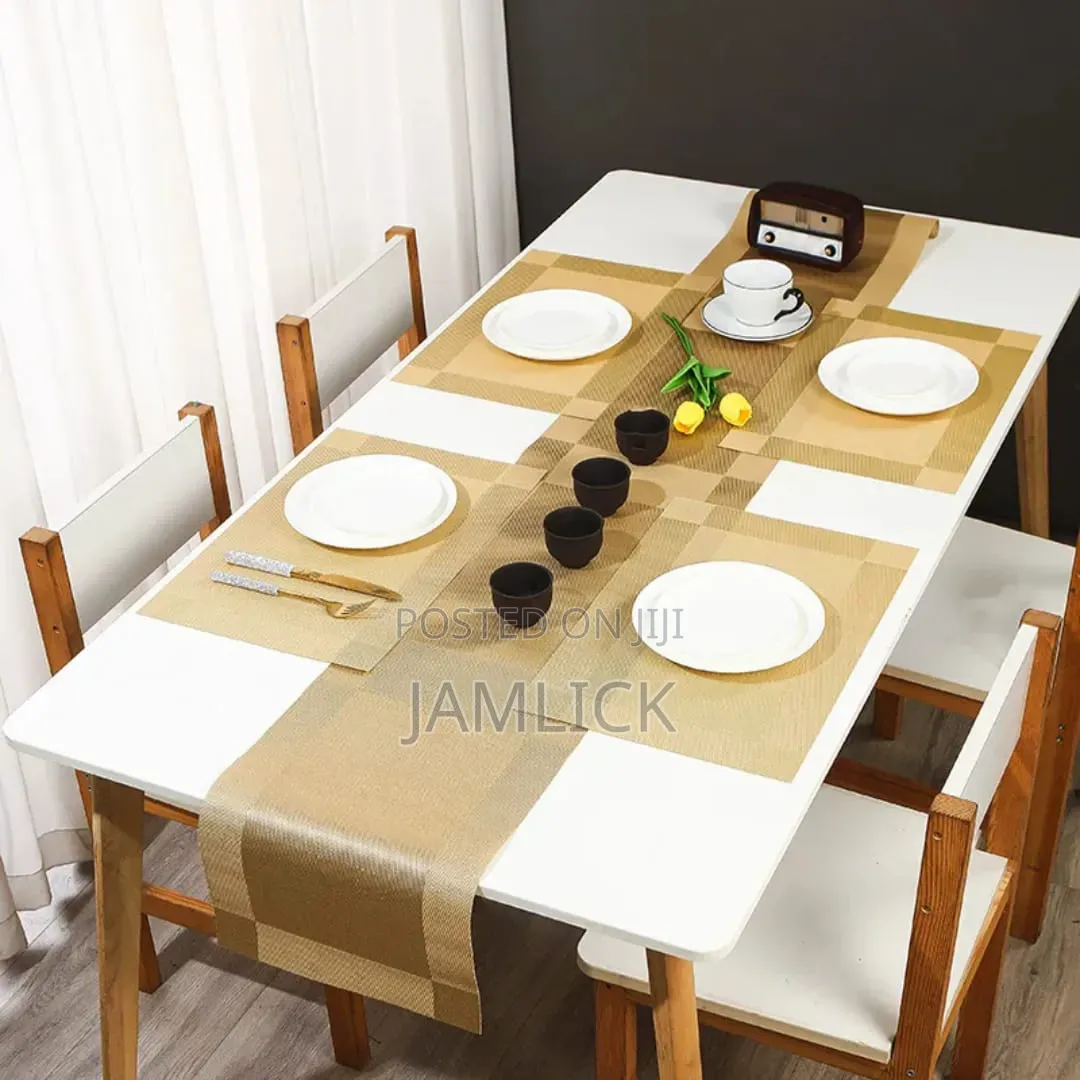 1 Table Runner Set + 6 Table Mats - Bb
